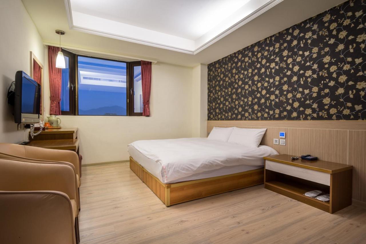Yadi Hotel Пули Экстерьер фото
