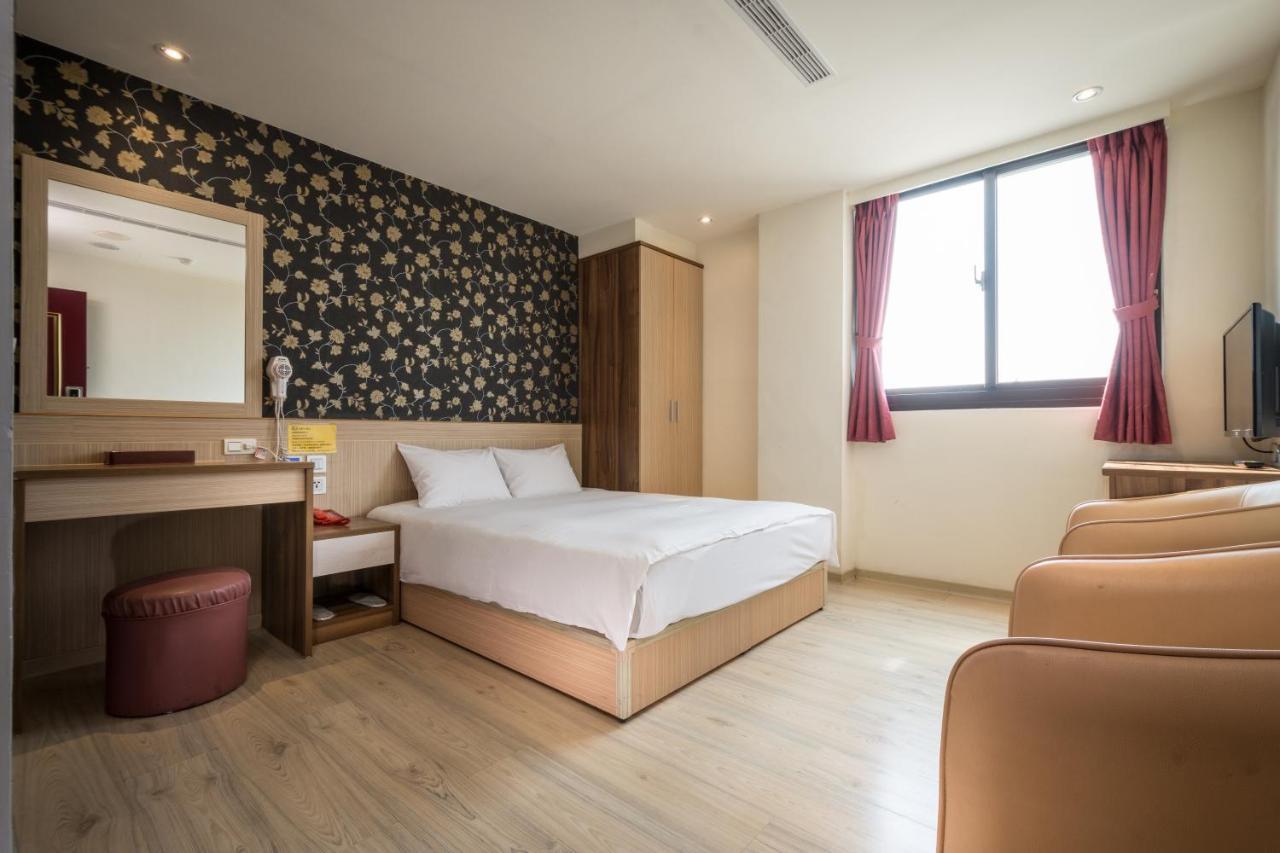 Yadi Hotel Пули Экстерьер фото