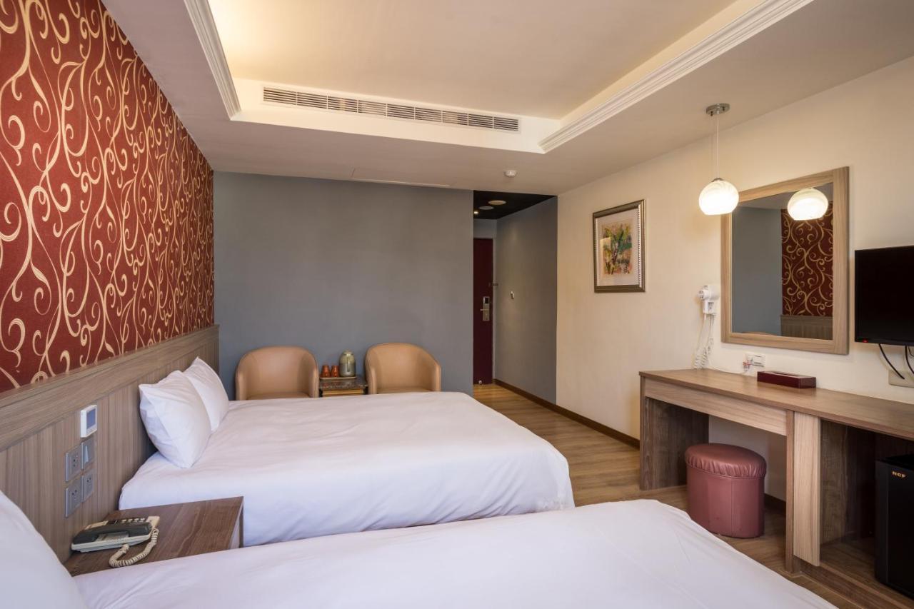 Yadi Hotel Пули Экстерьер фото