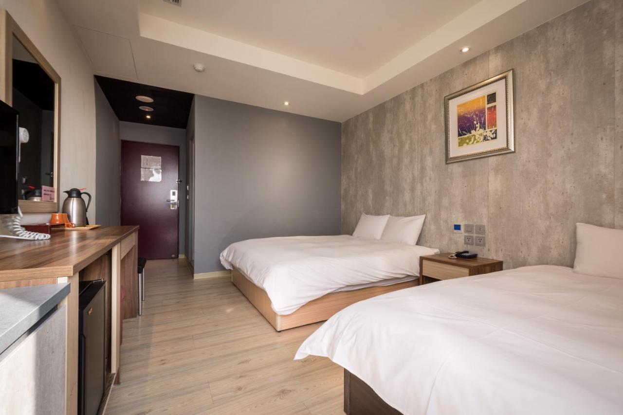 Yadi Hotel Пули Экстерьер фото